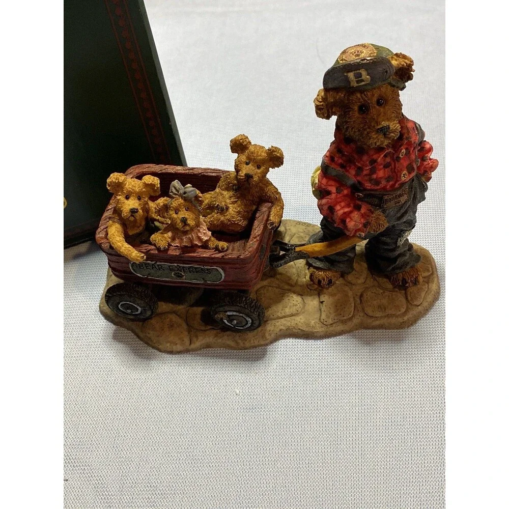 Boyds Bears Collection Huck with Mandy, Zoe and Zack…Rollin’ Along Numbered